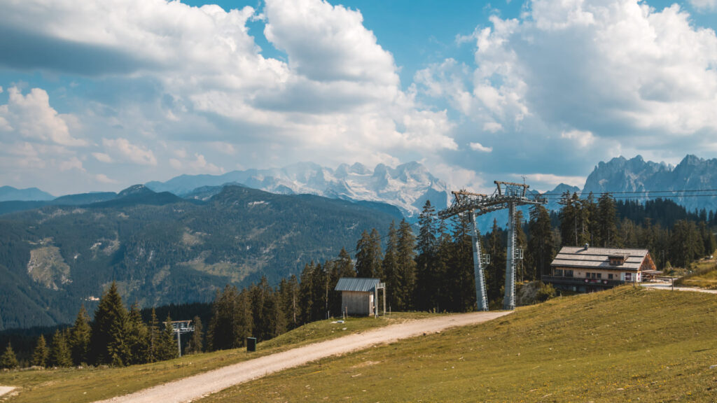 dachsteinresort natur russbach seilbahn