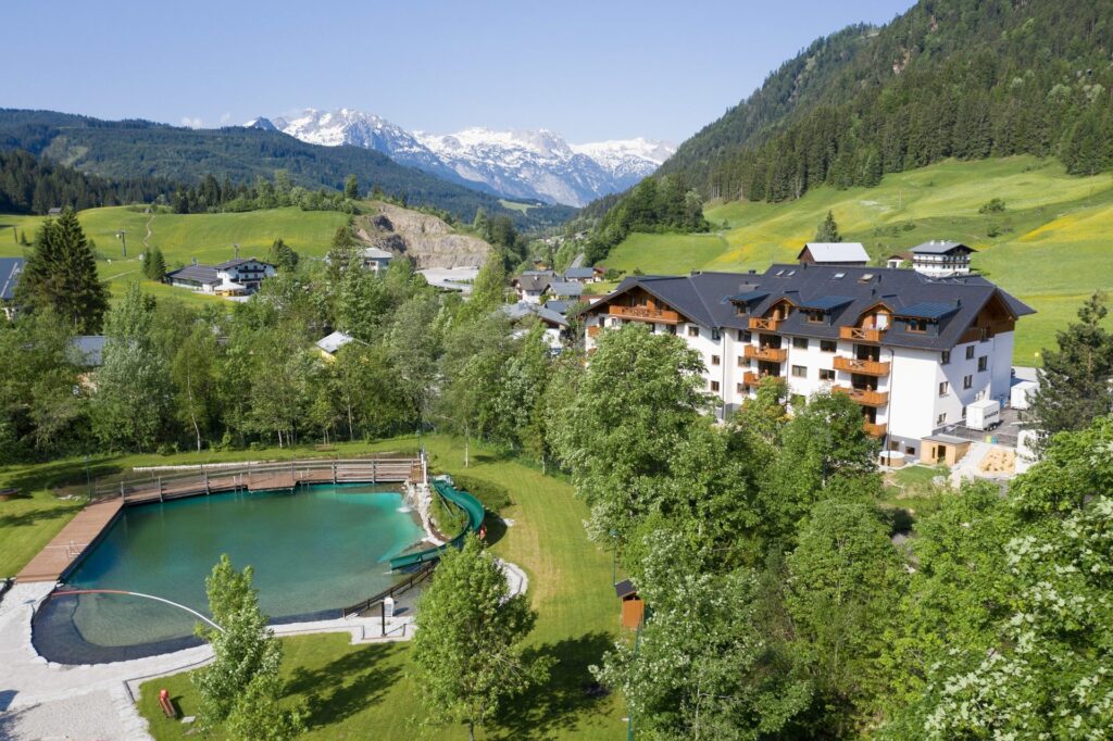 dachsteinresort naturbad russbach